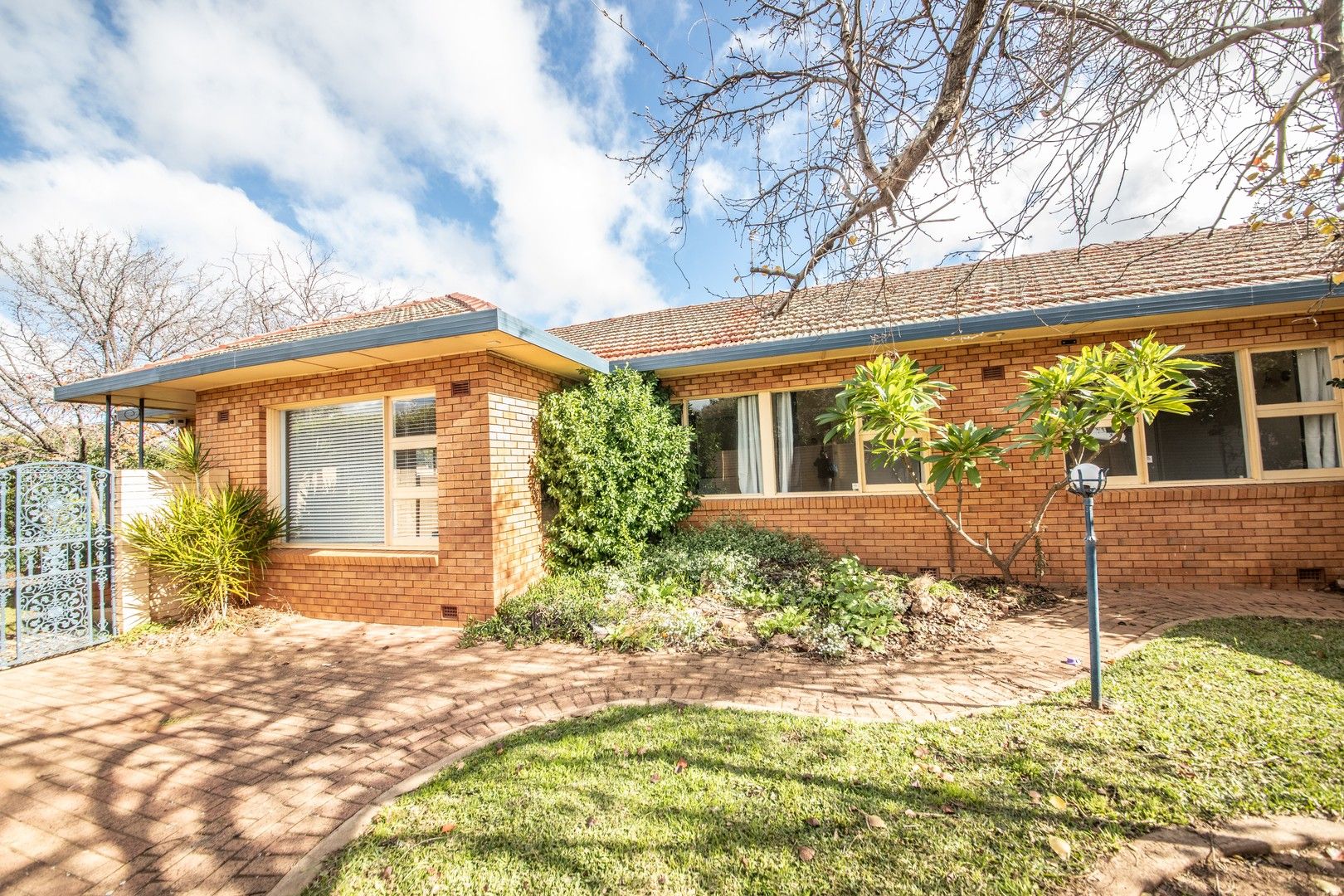 4 bedrooms House in 12 Lovett Avenue DUBBO NSW, 2830