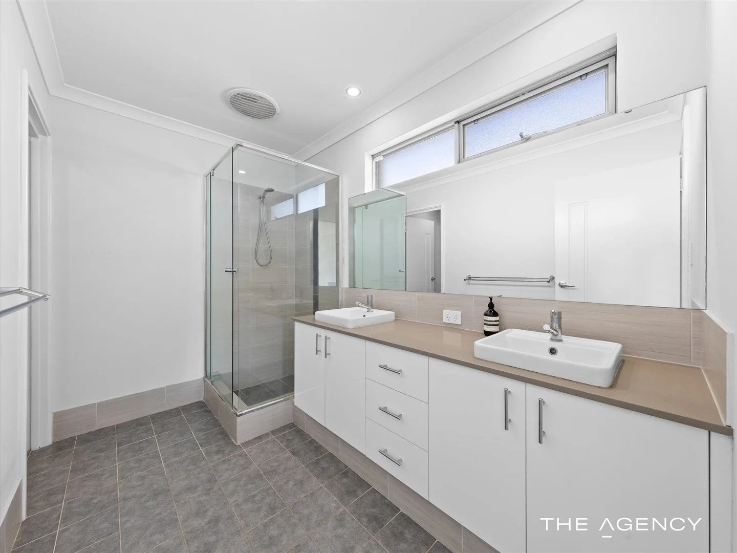 Additional image 14 of 95 Entrance Road, Spearwood WA 6163