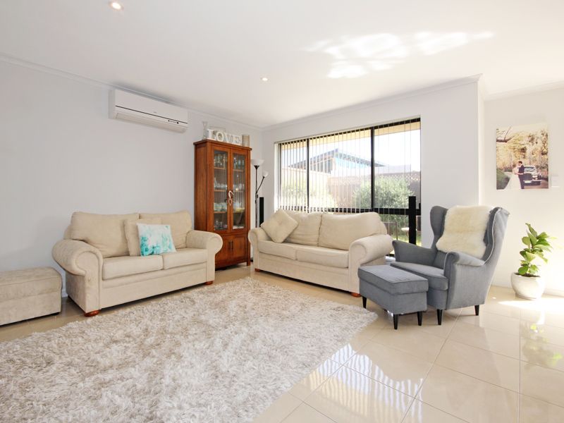 11 Parrell Street, Seaford Meadows SA 5169, Image 2