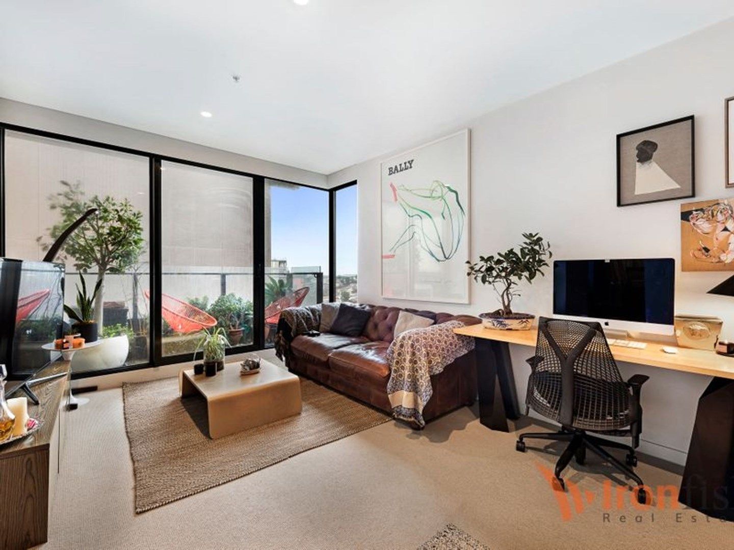 1 bedrooms Apartment / Unit / Flat in 901/50 Albert Road SOUTH MELBOURNE VIC, 3205