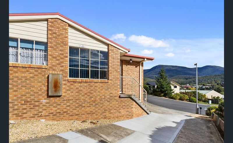 1/38 Cuthbertson Place, Lenah Valley TAS 7008, Image 1
