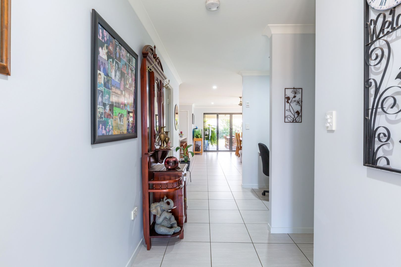 44 Gibsons Rd, Burnett Heads QLD 4670, Image 2