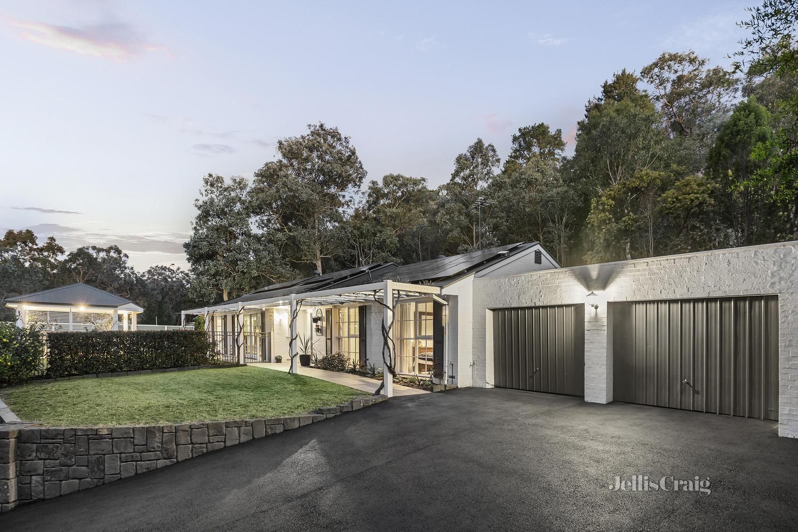 299 Oban Road, Donvale VIC 3111, Image 0