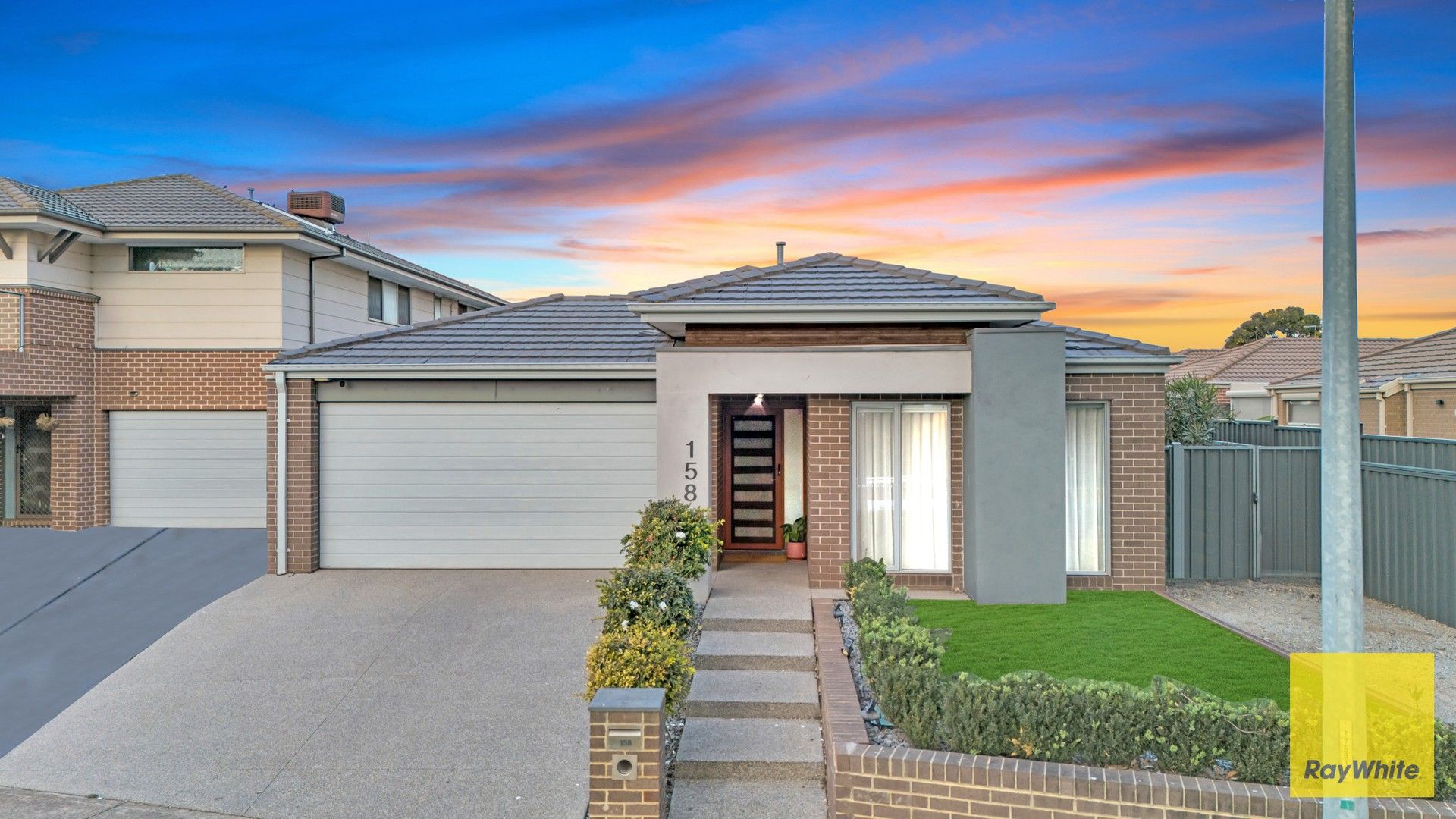4 bedrooms House in 158 Riversdale Drive TARNEIT VIC, 3029