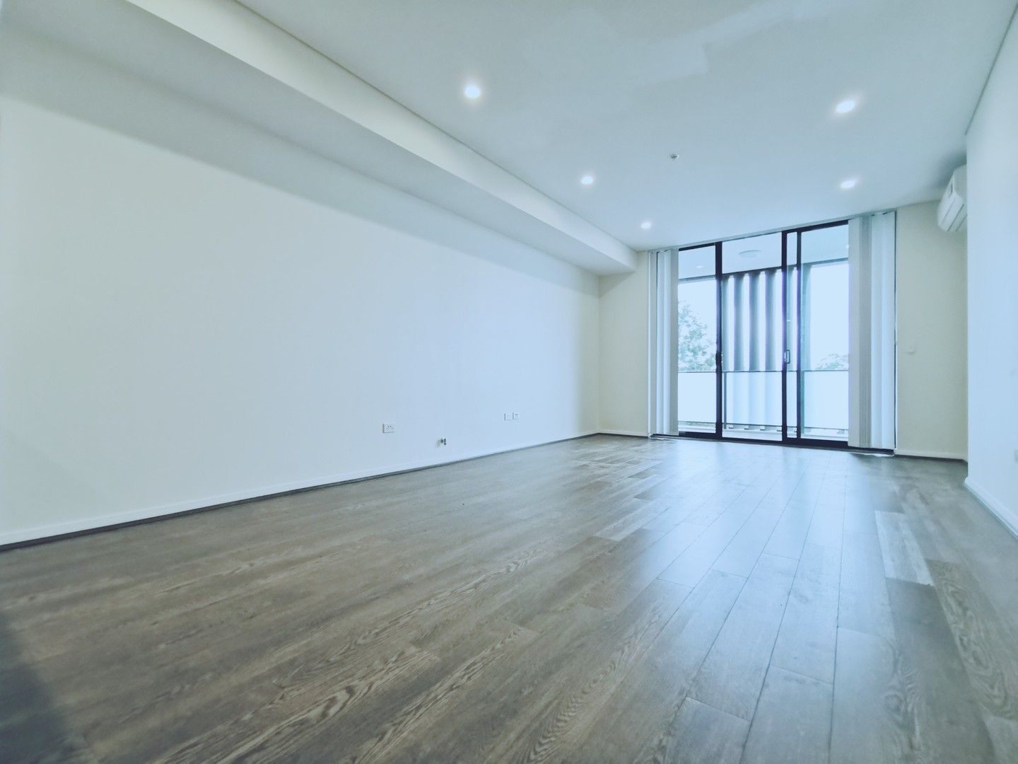 2 bedrooms Apartment / Unit / Flat in Unit 101/14 Woniora Rd HURSTVILLE NSW, 2220