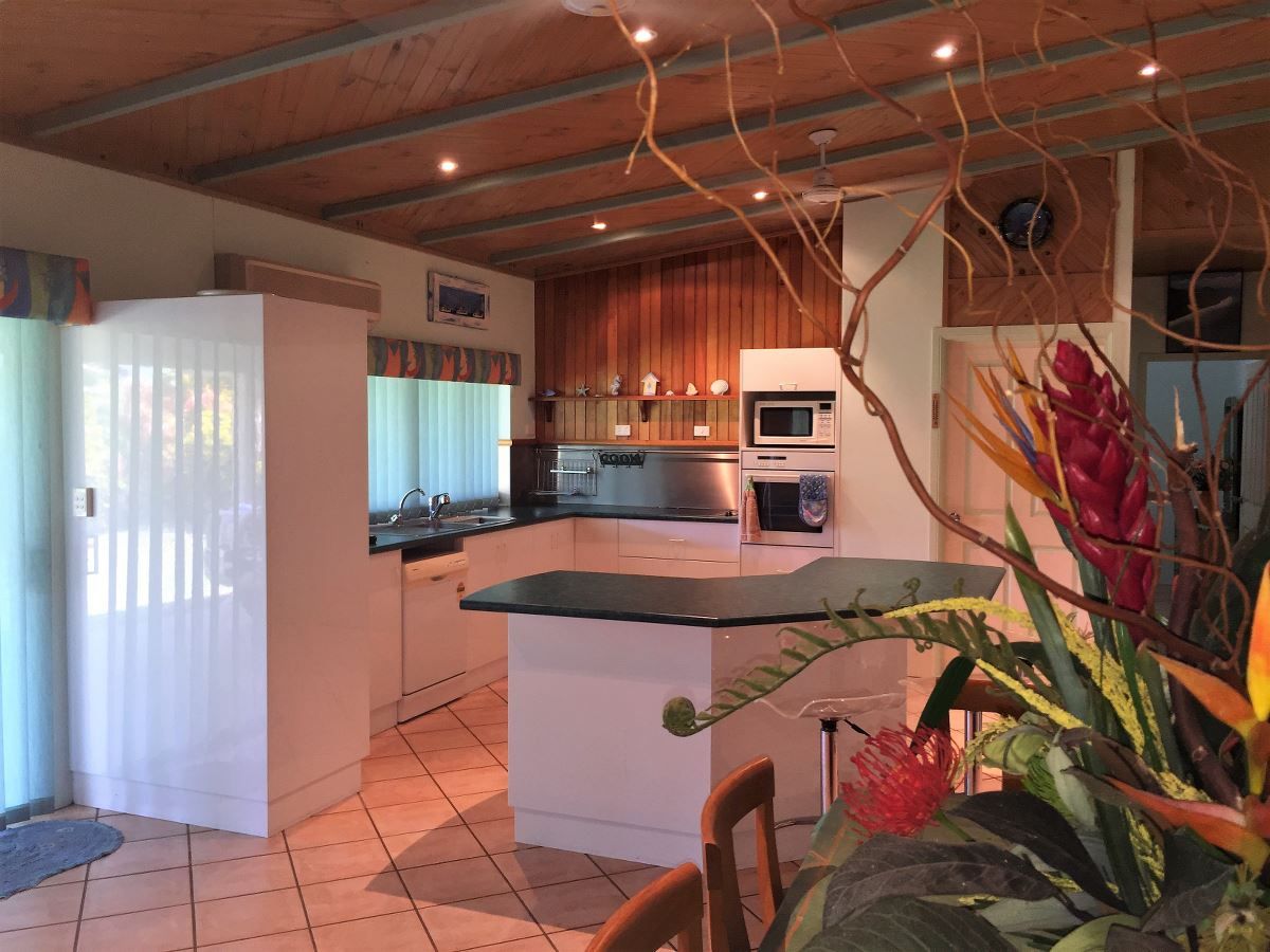 13 Ranleagh Street, Kurrimine Beach QLD 4871, Image 2