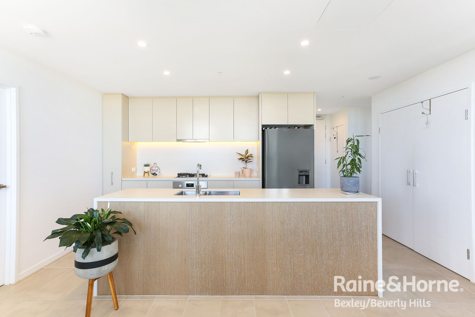 2 bedrooms Apartment / Unit / Flat in B605/3 Blake Street KOGARAH NSW, 2217