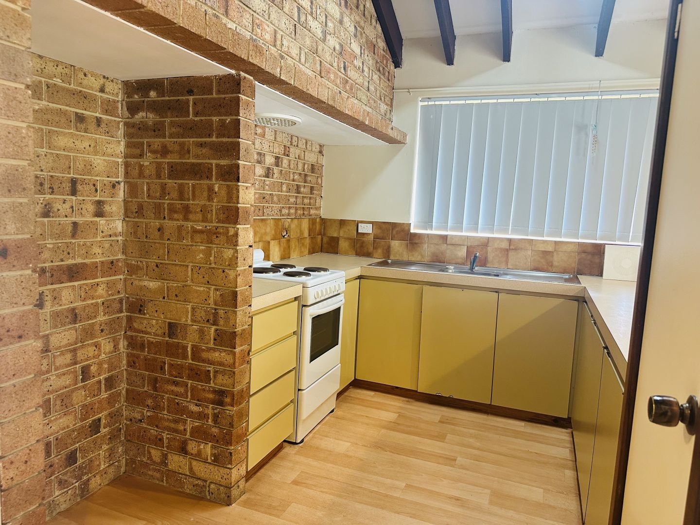 2/16 Harwood Road, Geographe WA 6280 House For Rent 480 Domain