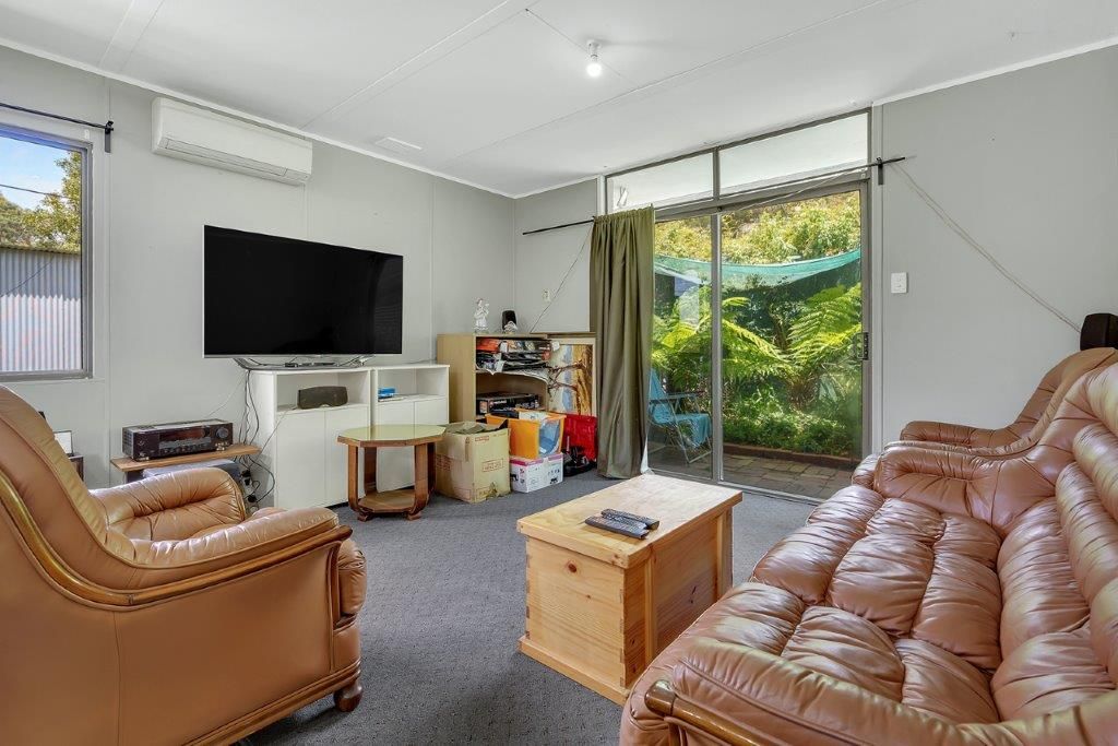 888 Black Forest Drive, Woodend VIC 3442