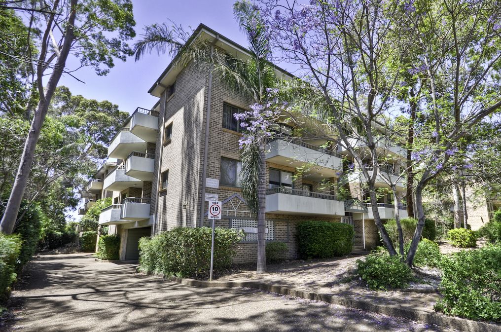 4/237239 Targo Road, Toongabbie NSW 2146 Apartment For Rent Domain