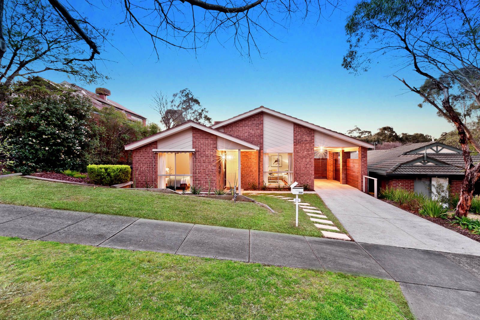 29 Lapstone Crescent, Yallambie VIC 3085, Image 0