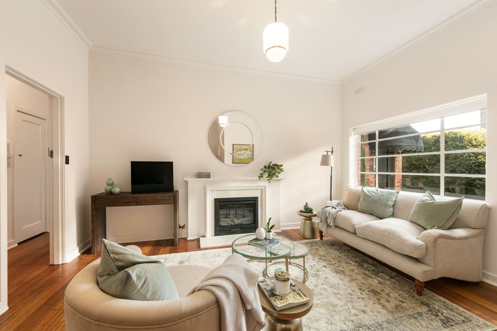 2/26A Oak Street, Hawthorn VIC 3122, Image 2