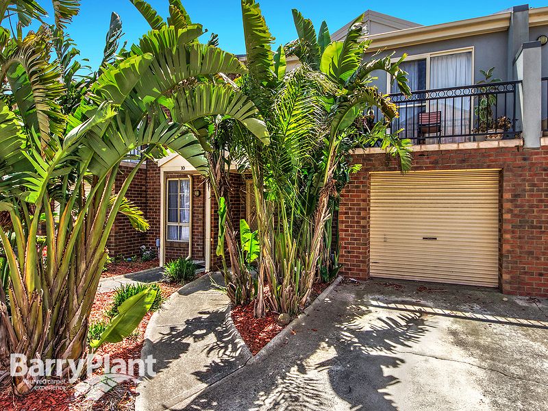 11/2 Silvertree Avenue, Delahey VIC 3037, Image 0