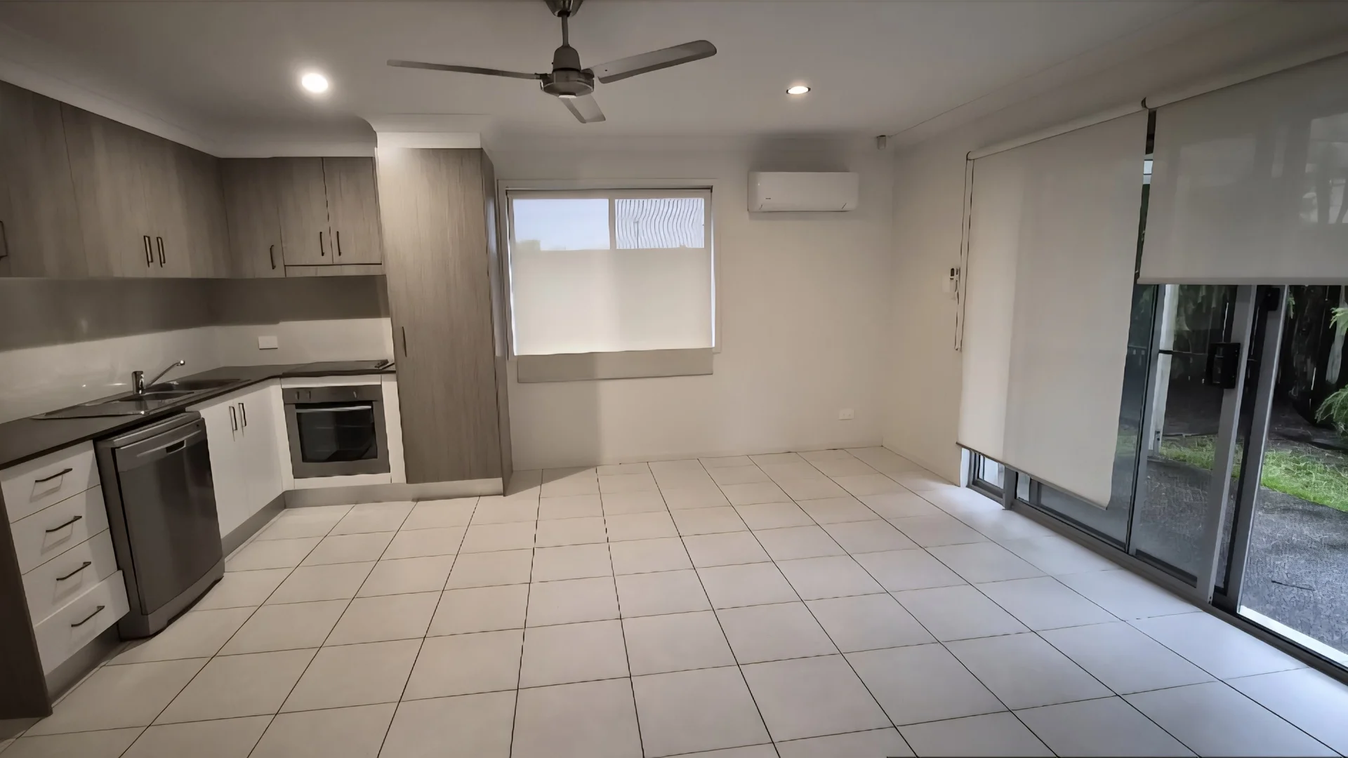 Additional image 2 of 2/28 Esperance Av, Blacks Beach QLD 4740