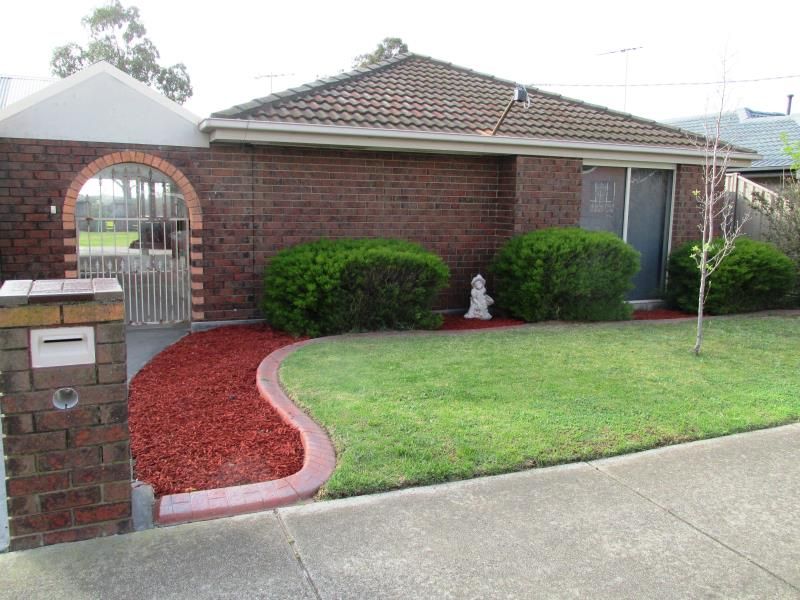 32 Nanworen Crescent, Bell Park VIC 3215, Image 0