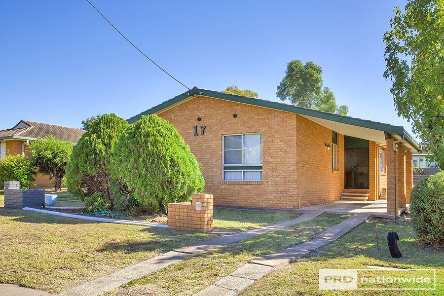 17 Burilla Street, Tamworth NSW 2340, Image 0