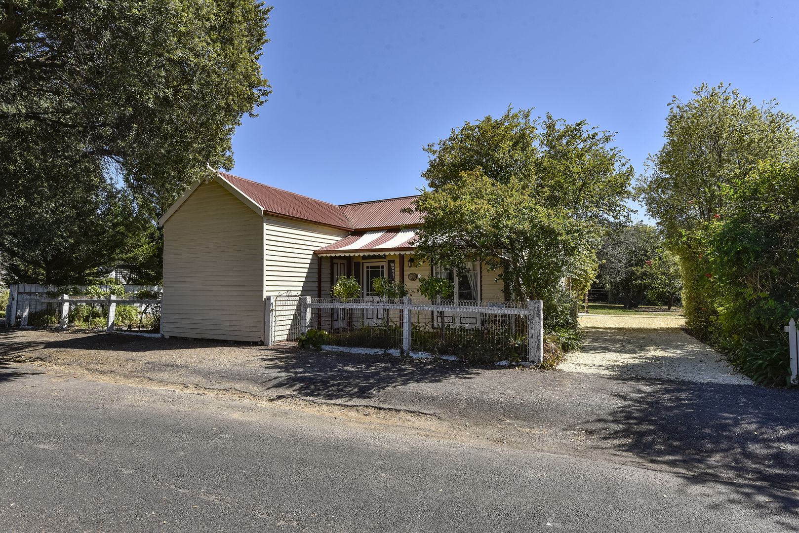 23 Young Street, Penola SA 5277, Image 1