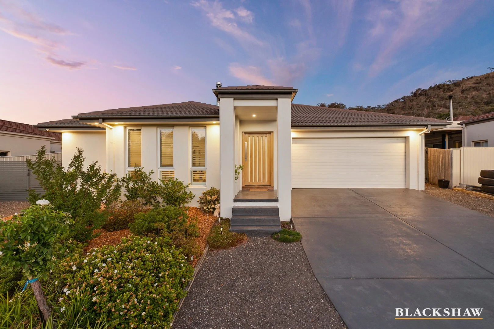 9 Booderee Place, Banks ACT 2906