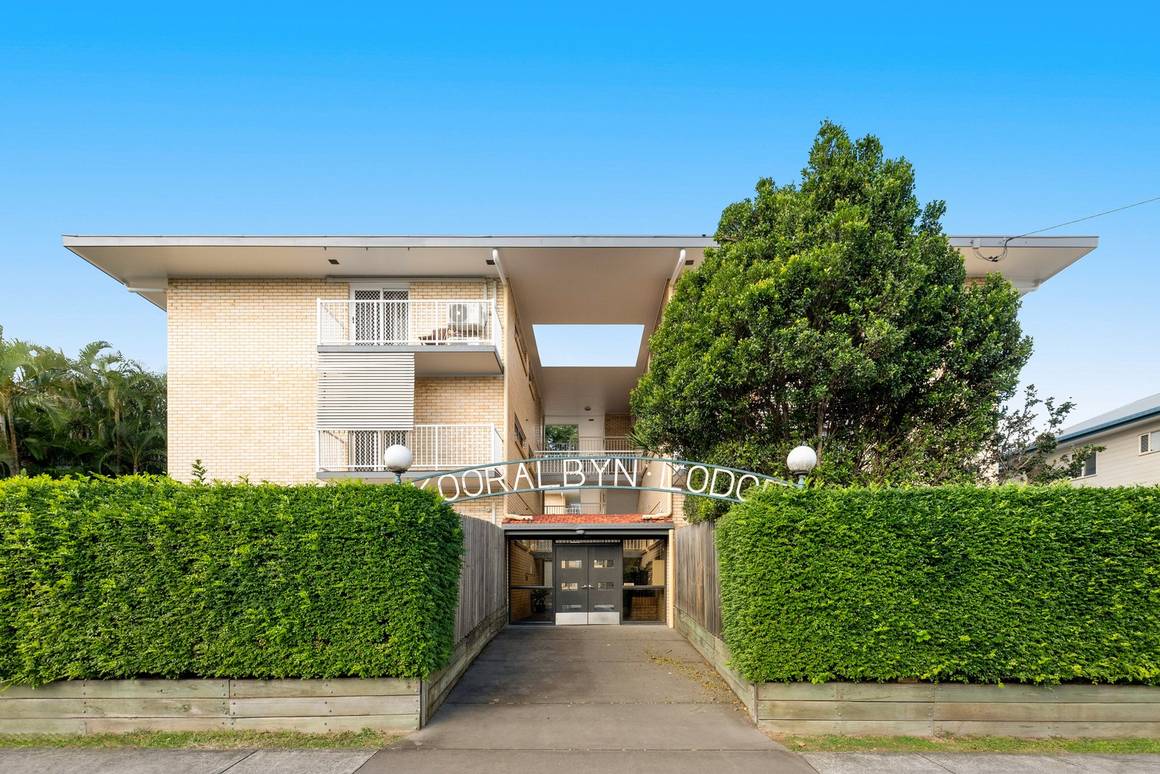 Picture of 2/55 Bonney Avenue, CLAYFIELD QLD 4011