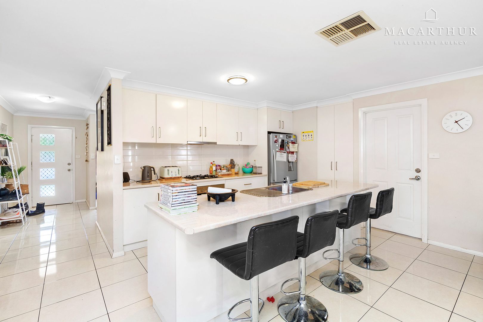 72 Mima Street, Glenfield Park NSW 2650, Image 1