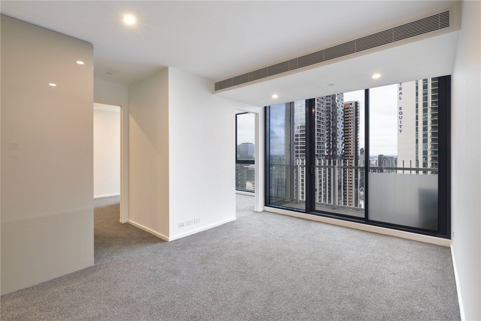 2 bedrooms Apartment / Unit / Flat in 2710/560 Lonsdale Street MELBOURNE VIC, 3000