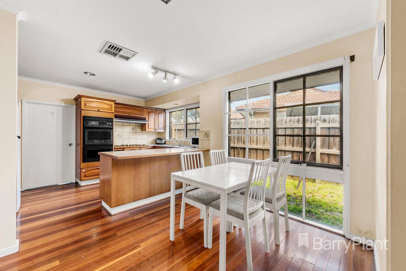 29 Tasman Drive, Bundoora VIC 3083, Image 2