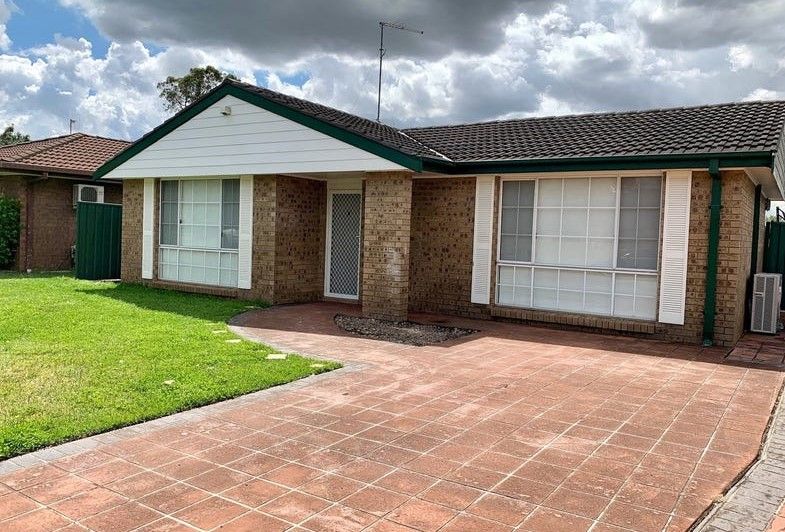 17 Whipbird Place, Erskine Park Property History & Address Research