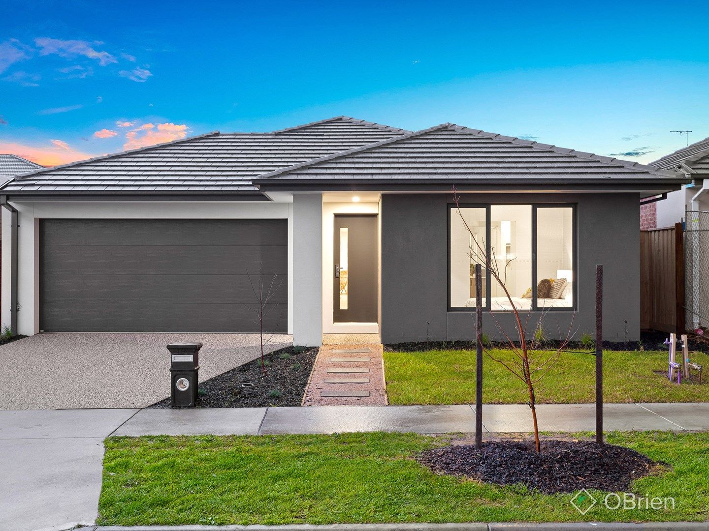 18 Cilroy Crescent, Cranbourne South VIC 3977, Image 0