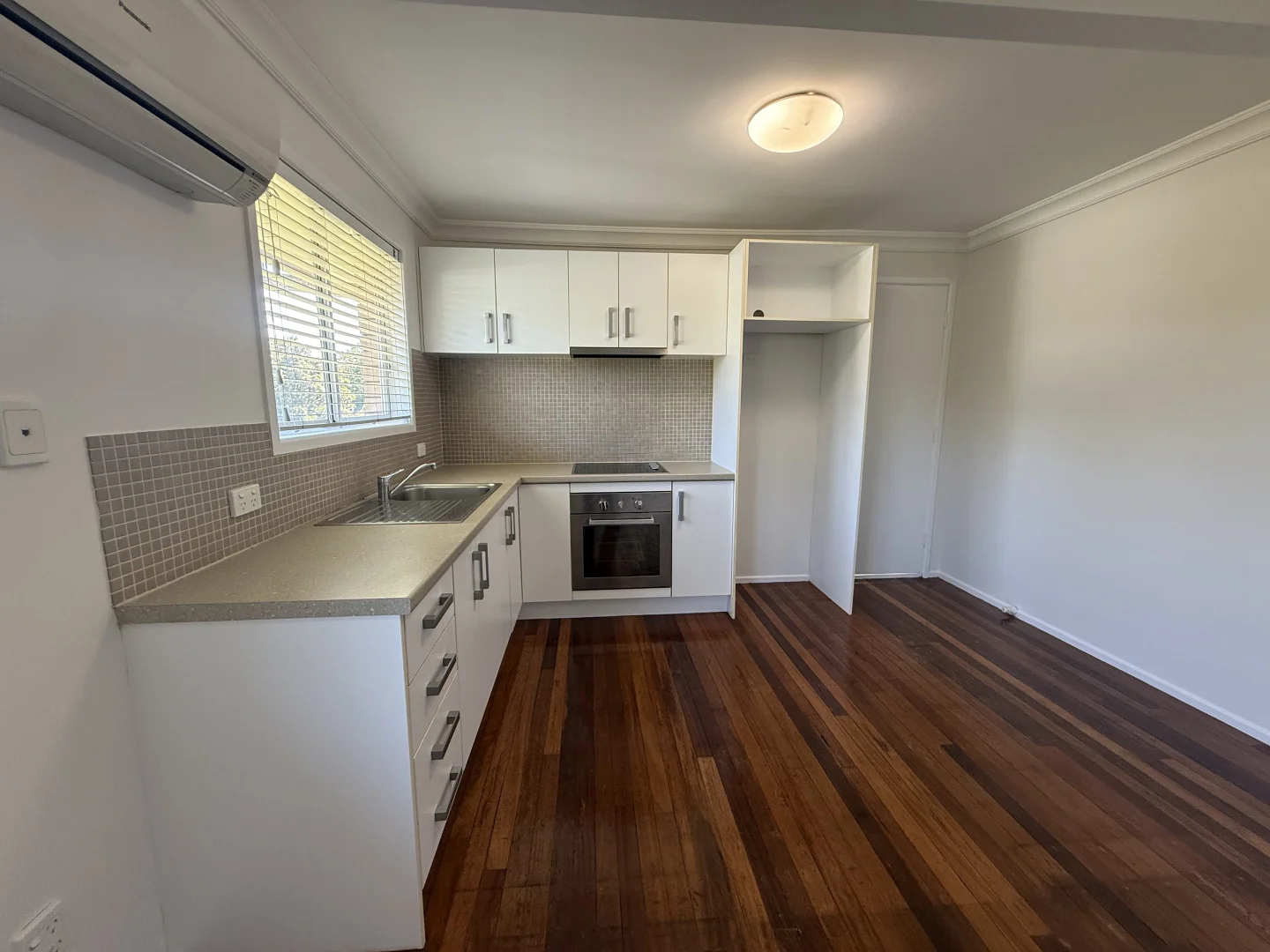 Additional image 3 of 5/7 Woodville Place, Annerley QLD 4103