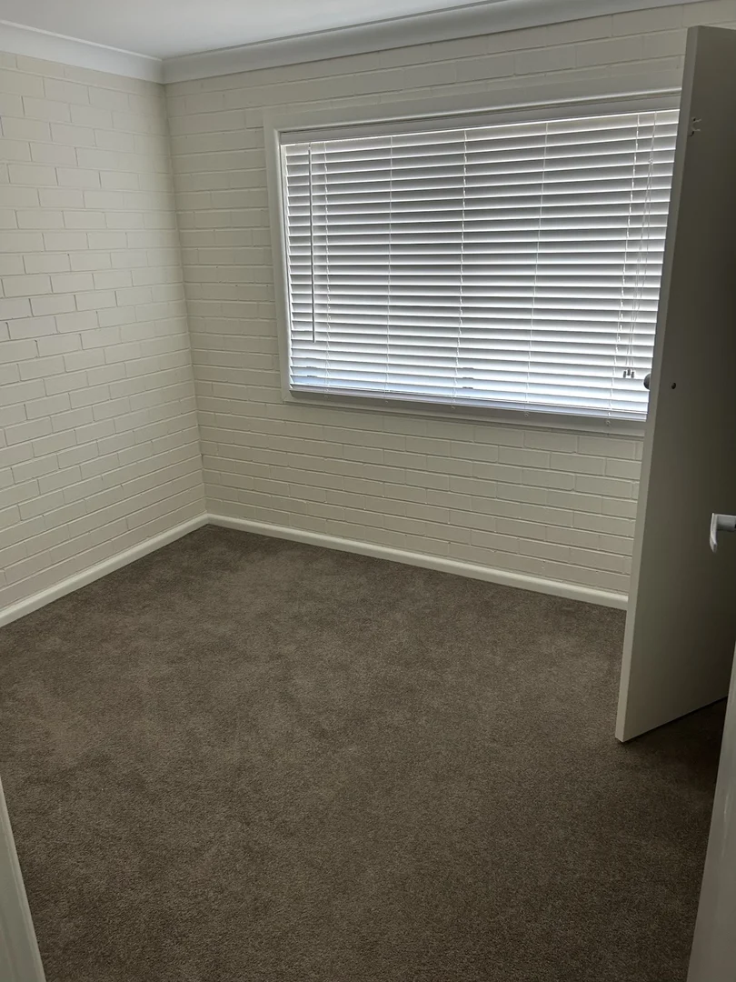 Additional image 7 of 2/43 Spring Street, Young NSW 2594