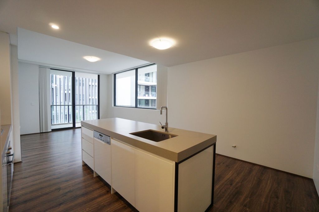 1 bedrooms Apartment / Unit / Flat in 215/1 Cliff Road EPPING NSW, 2121