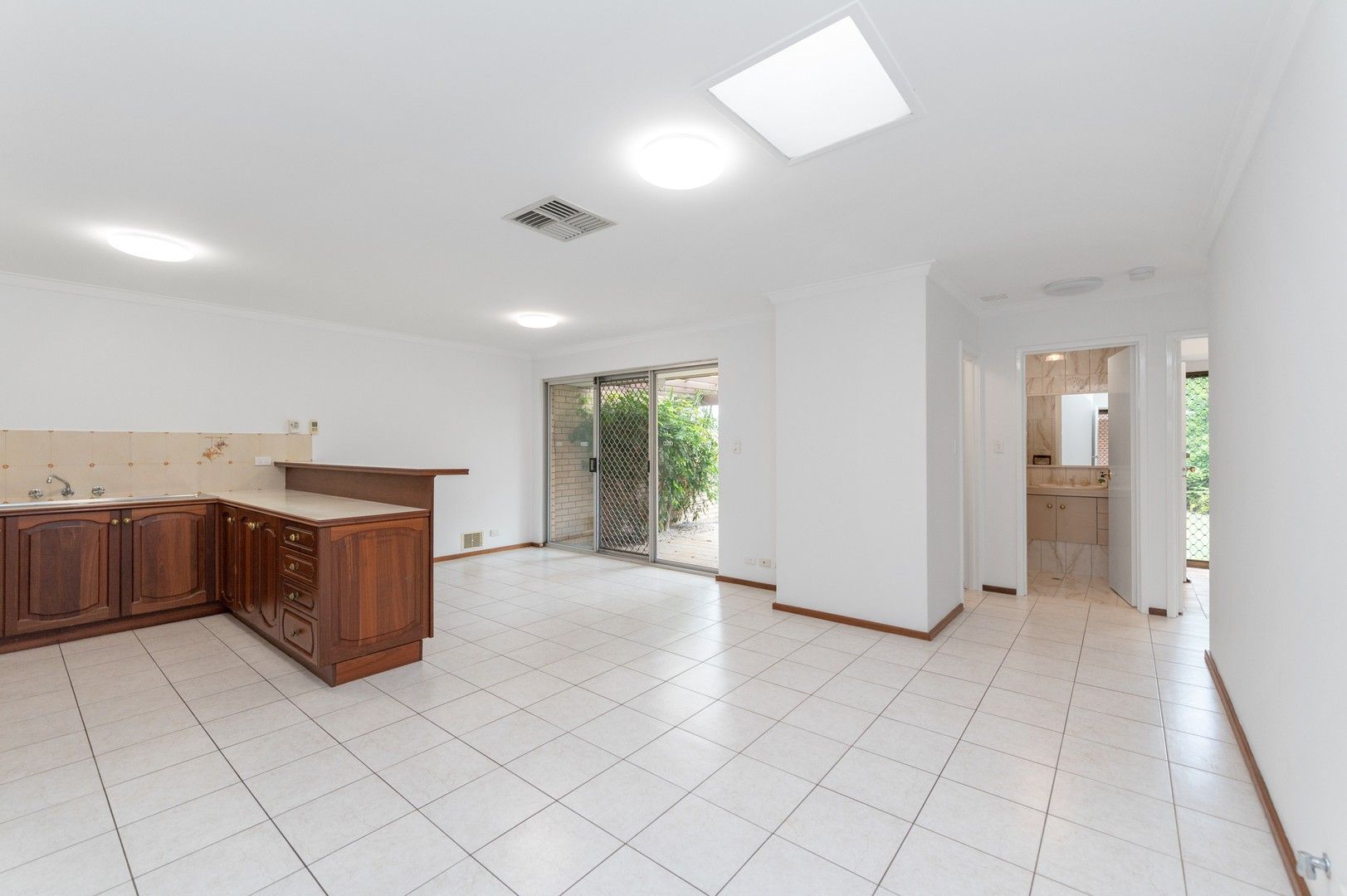 1/1 Helm Street, Mount Pleasant WA 6153, Image 0