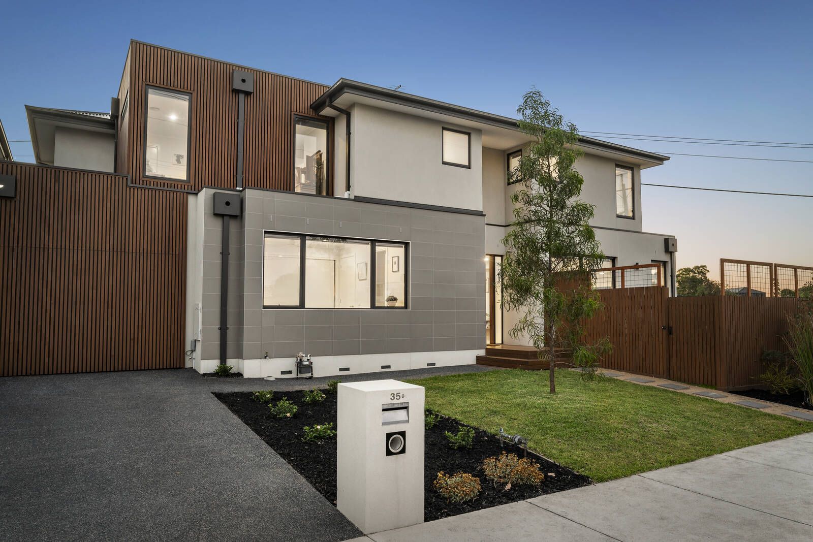 3 bedrooms Townhouse in 35b Graham Road HIGHETT VIC, 3190