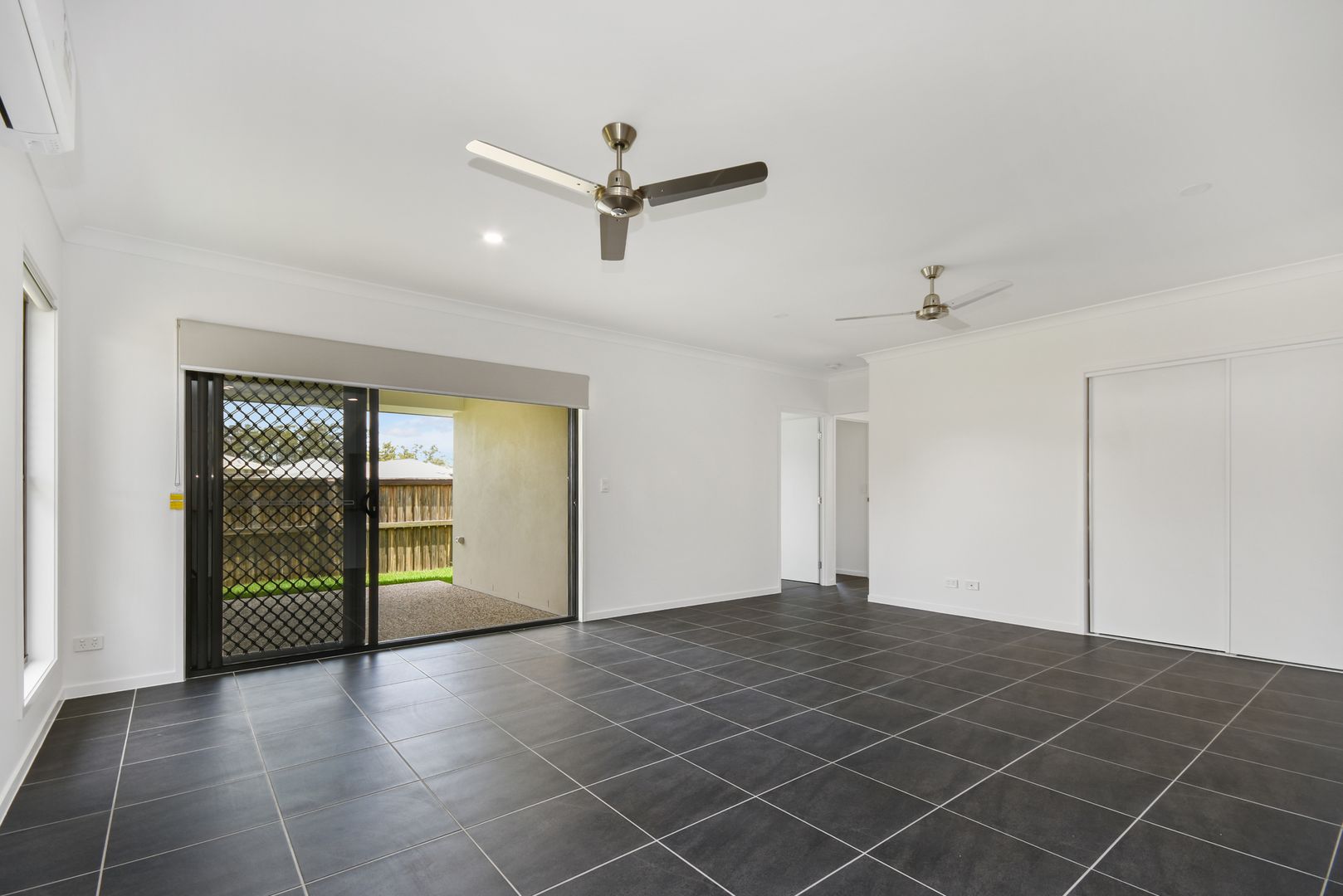 8 Sunbird Lane, Peregian Springs QLD 4573, Image 2