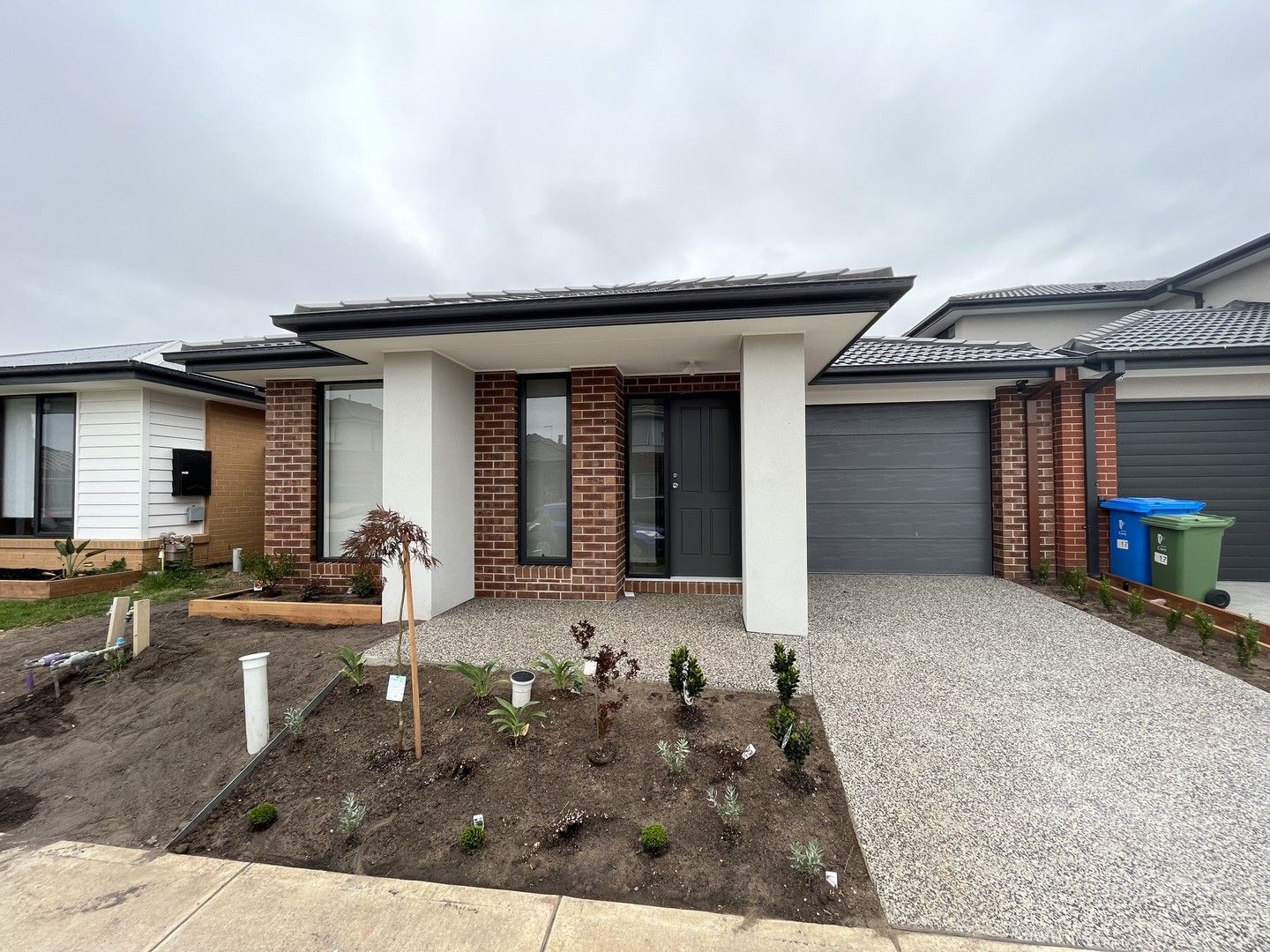 15 Gian Street, Clyde North VIC 3978, Image 0