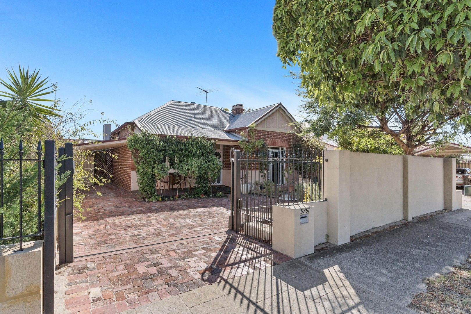 5/57 Berwick Street, Victoria Park WA 6100 House For Rent 690 Domain