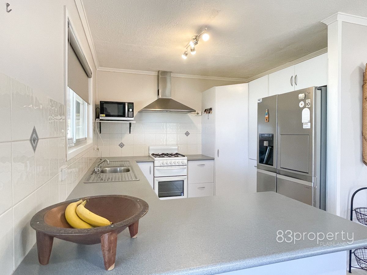 10 Leslee Court, Summerholm QLD 4341, Image 2