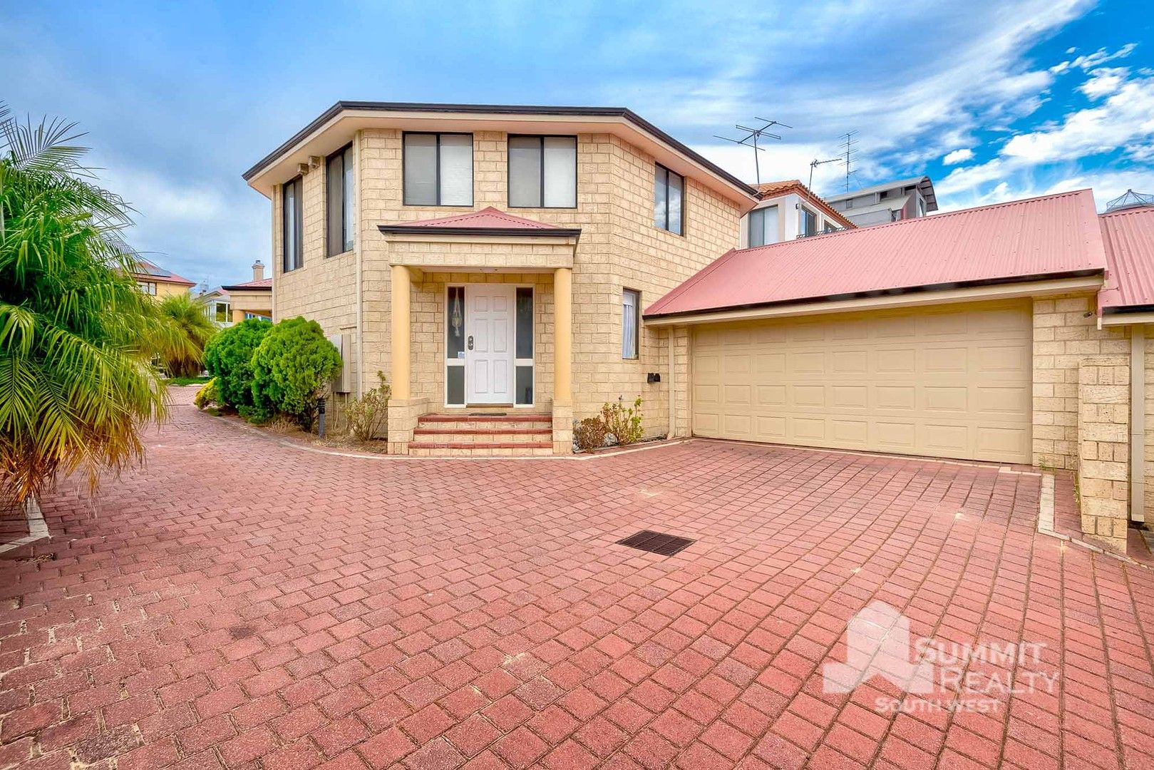 2/5 Wittenoom Street, Bunbury WA 6230, Image 0