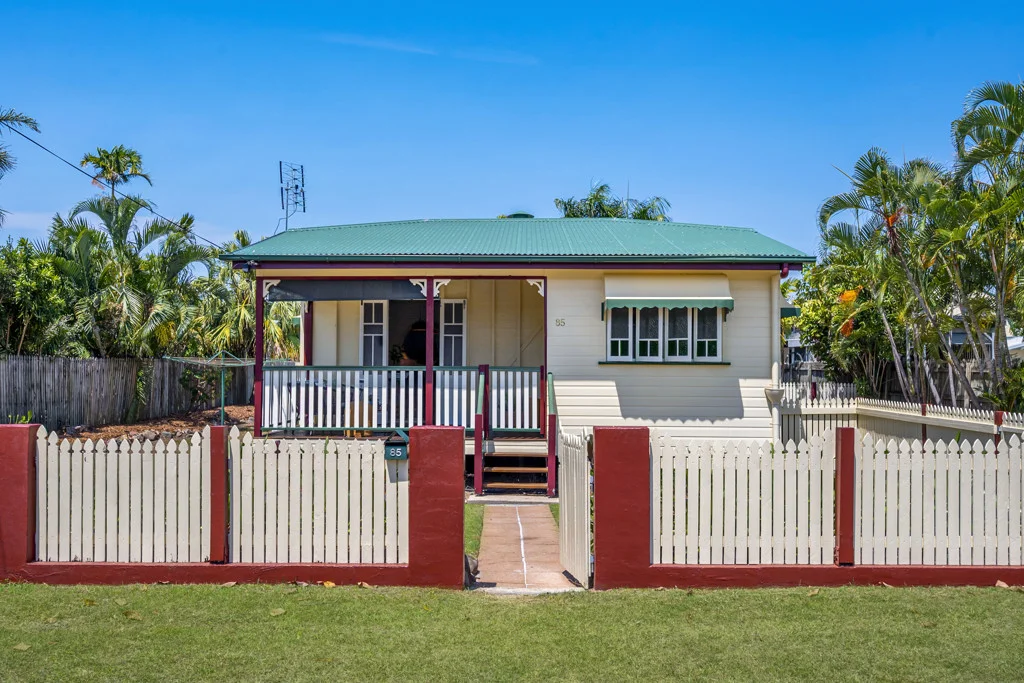 85 Ninth Ave, Railway Estate QLD 4810