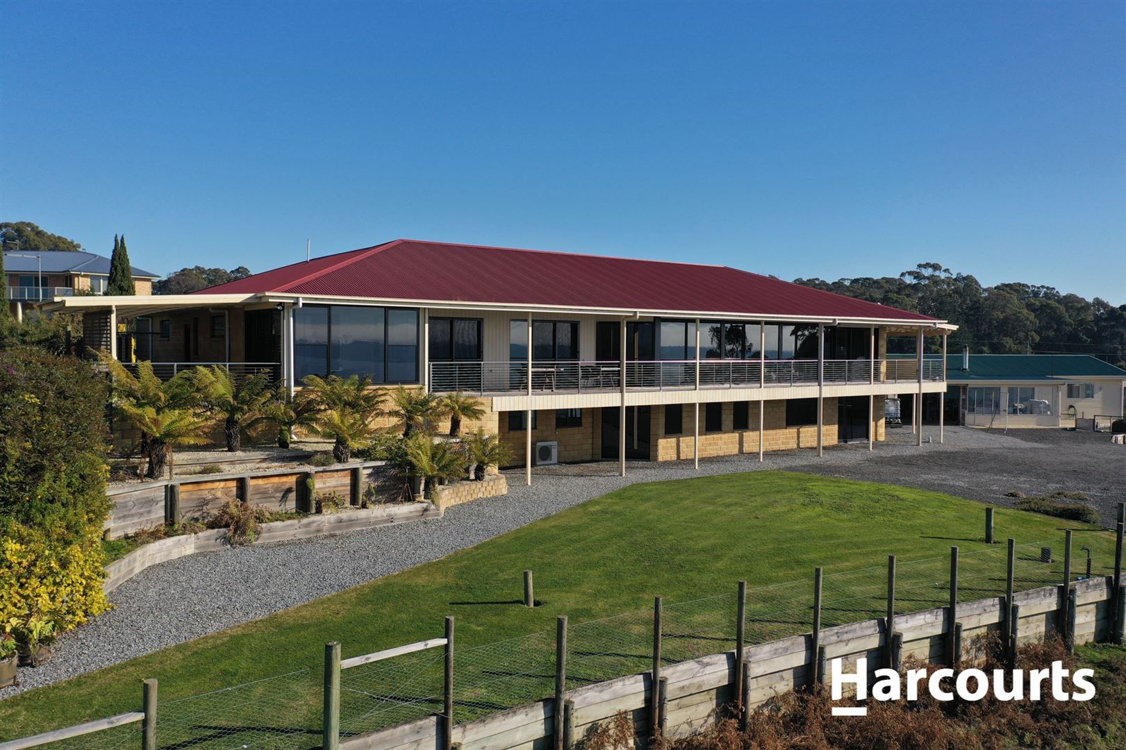 6 bedrooms House in 5 Adley Court BEAUTY POINT TAS, 7270