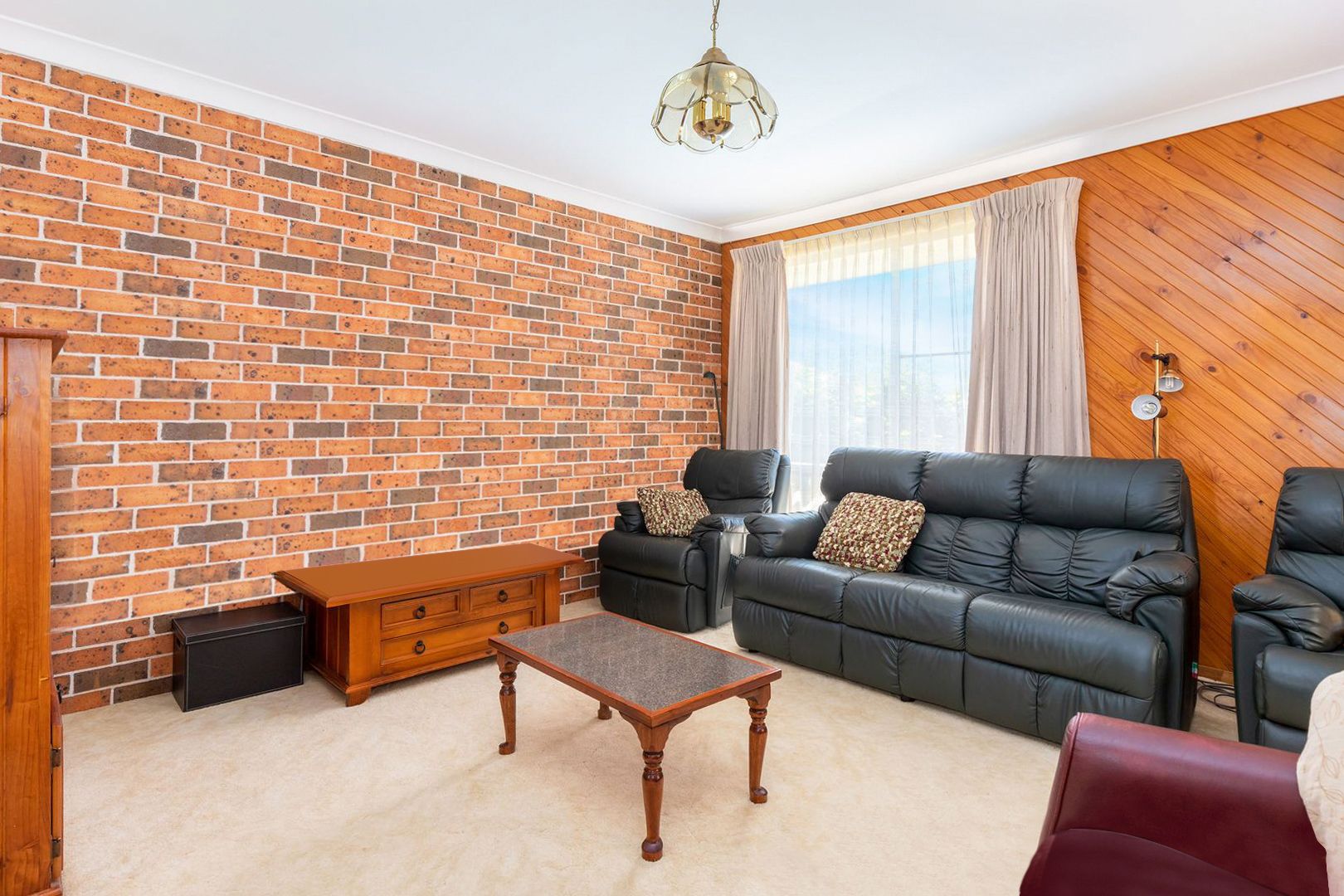 4 Meadowbank Drive, Dubbo NSW 2830 House For Rent 470 Domain