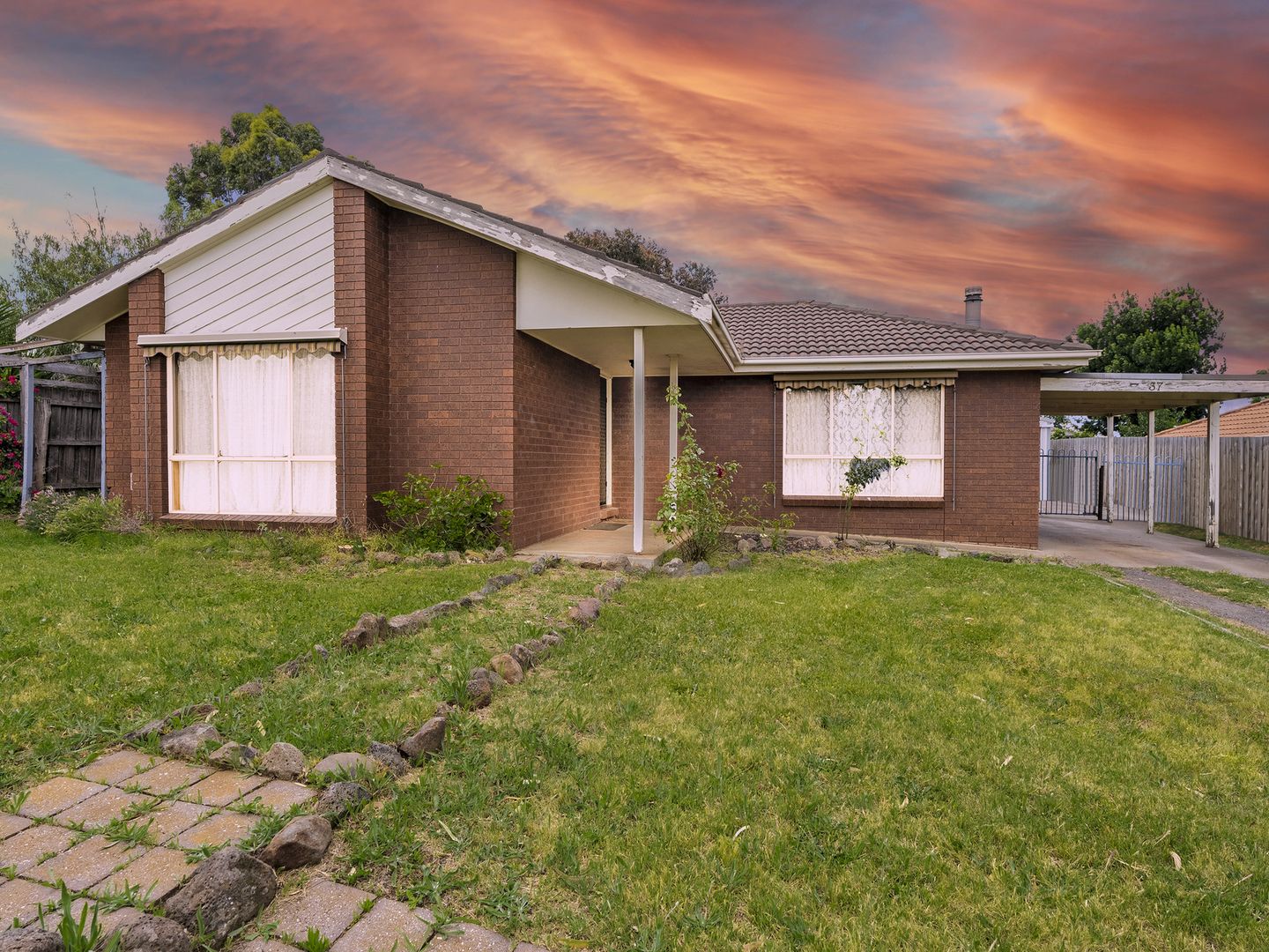 37 Underbank Boulevard, Bacchus Marsh Property History & Address Research Domain