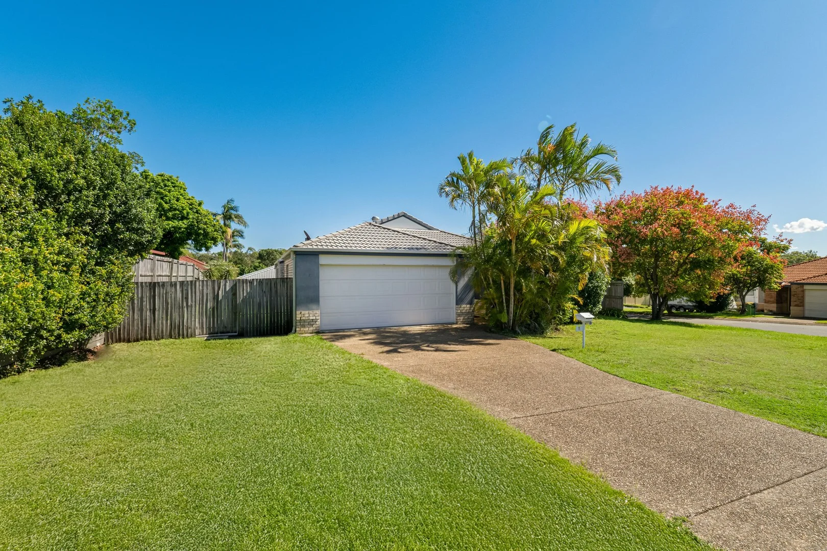 5 Clandon Street, Heritage Park QLD 4118