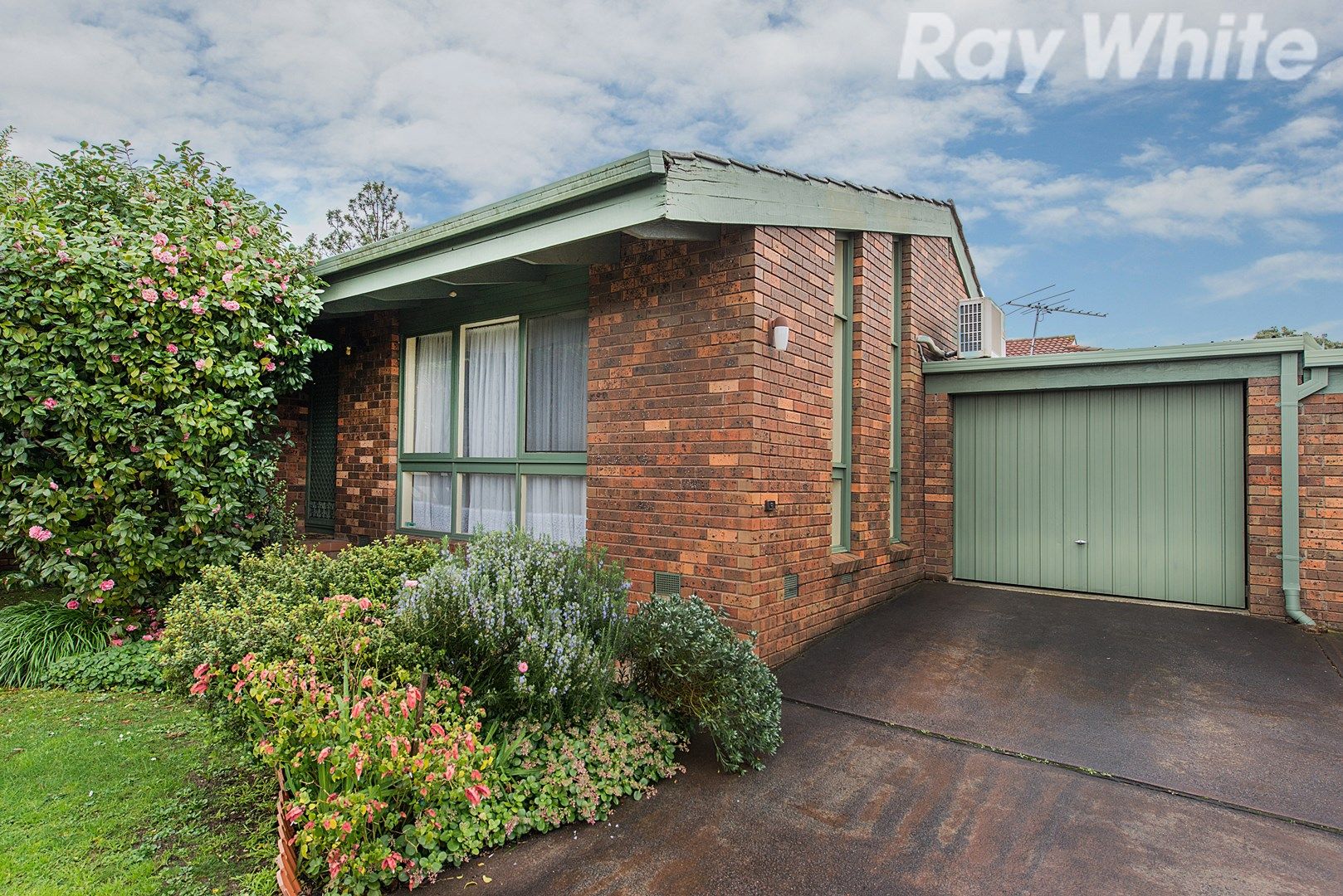 2/2 Narcissus Avenue, Boronia VIC 3155, Image 0