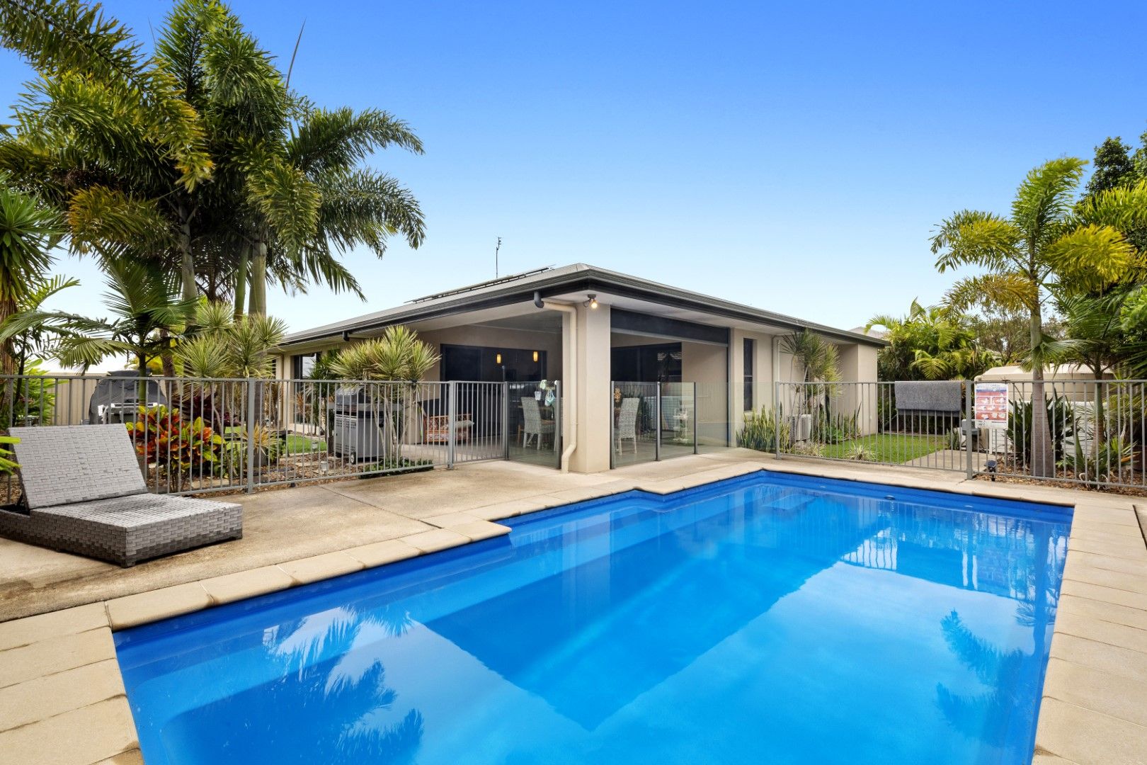 17 New Holland Drive, Pelican Waters QLD 4551