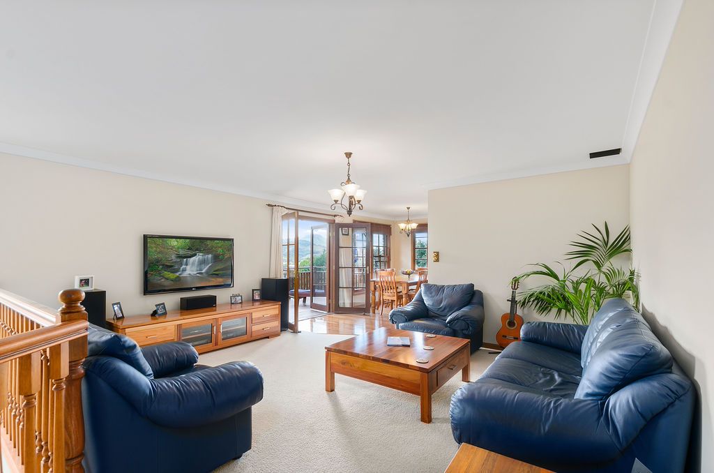 34 Taminga Crest, Cordeaux Heights NSW 2526, Image 1