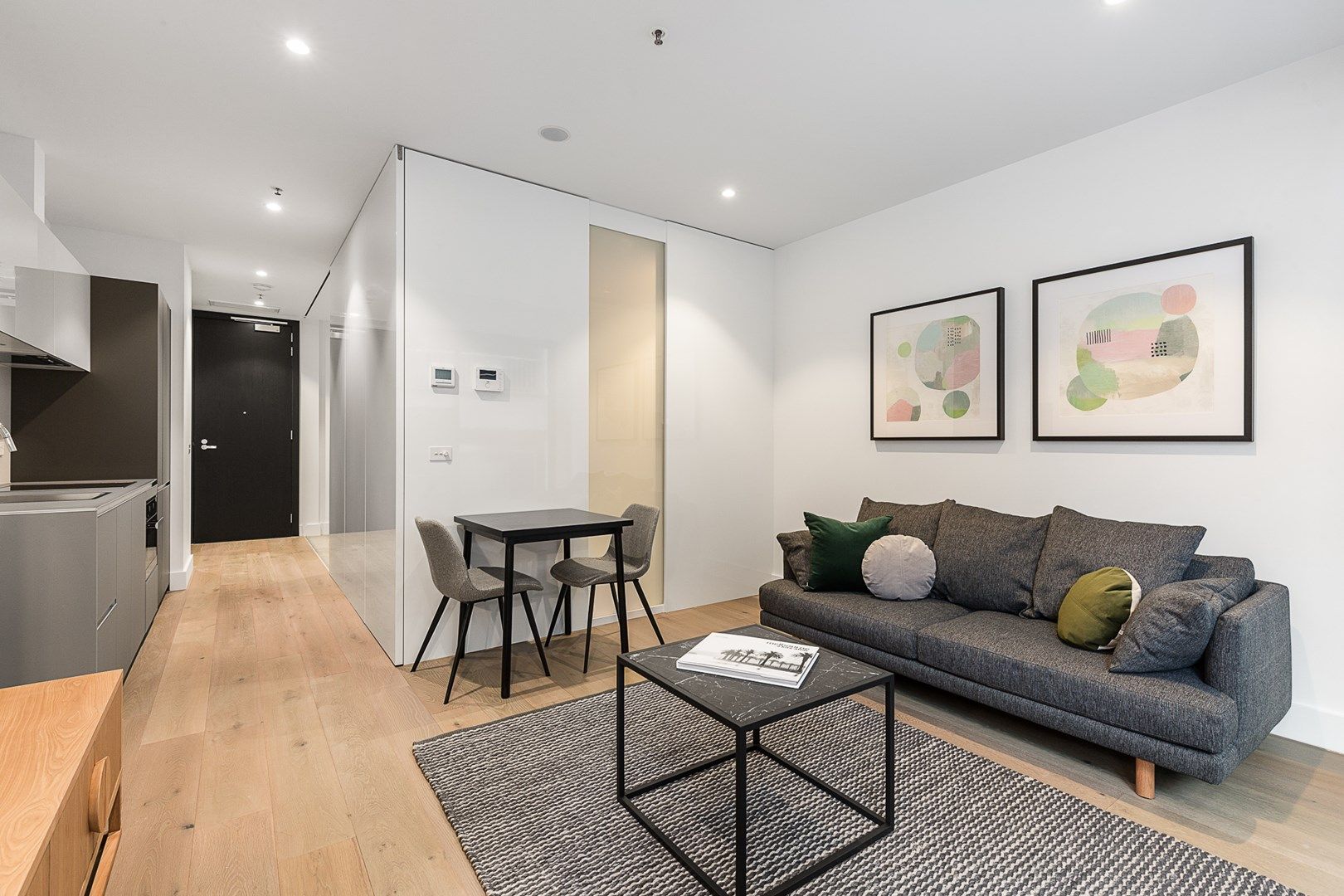 1 bedrooms Apartment / Unit / Flat in 1005/14 Queens Road MELBOURNE VIC, 3004