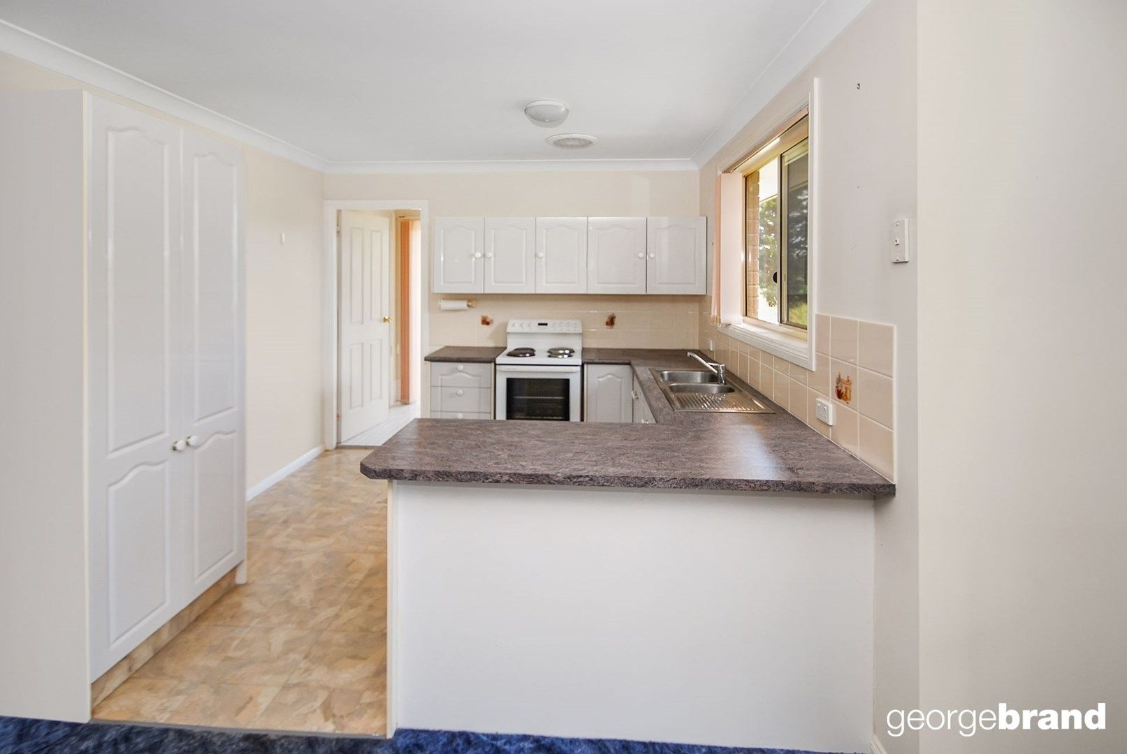 2/2 Island View Drive, Kincumber Property History & Address Research