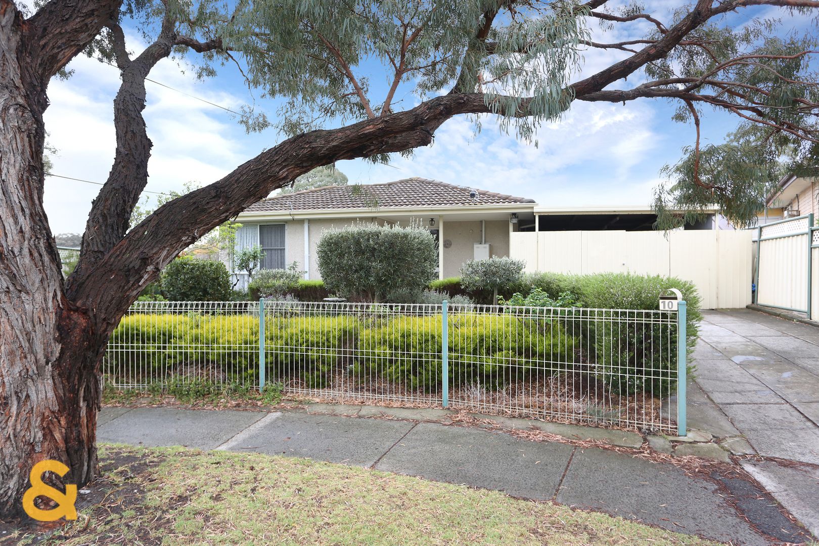 10 Hallston Court, Meadow Heights VIC 3048