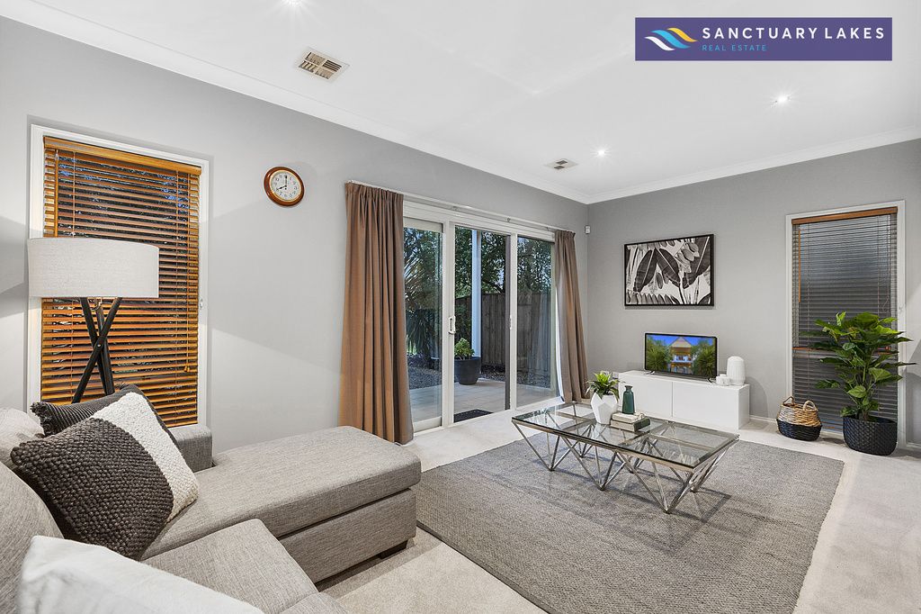 41/1 Greg Norman Drive, Sanctuary Lakes VIC 3030, Image 2